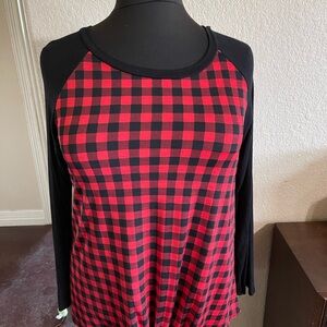 Chic Red and Black Plaid Shirt